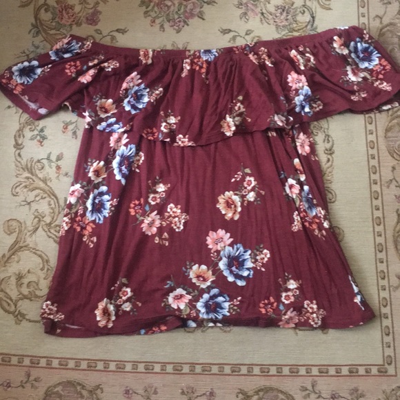 Tops - Burgundy off the shoulder top